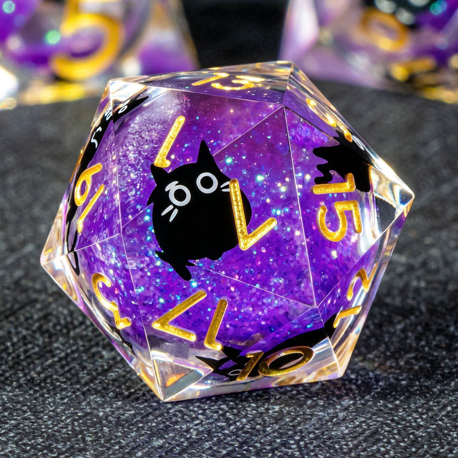 Board Game Dungeons And Dragons - Набор кубиков DND с жидким наполнением,