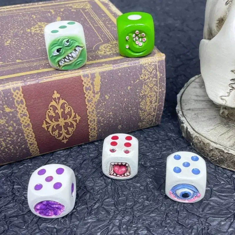 Набор кубиков из смолы с изобр – обзор и цена Board Game Dungeons And Dragons